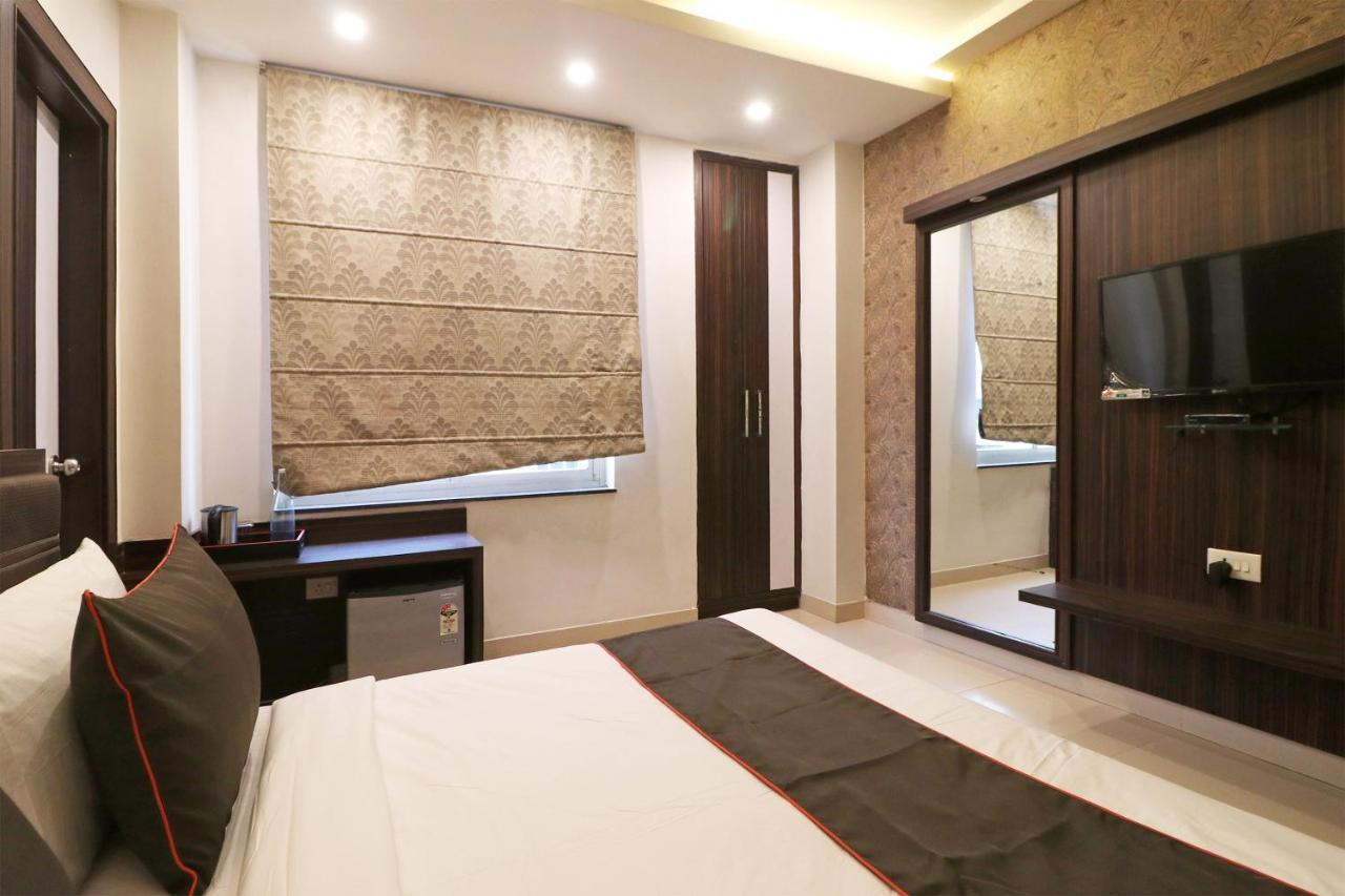 Collection O 45990 Premiere Villa Kakarmatha 外观 照片